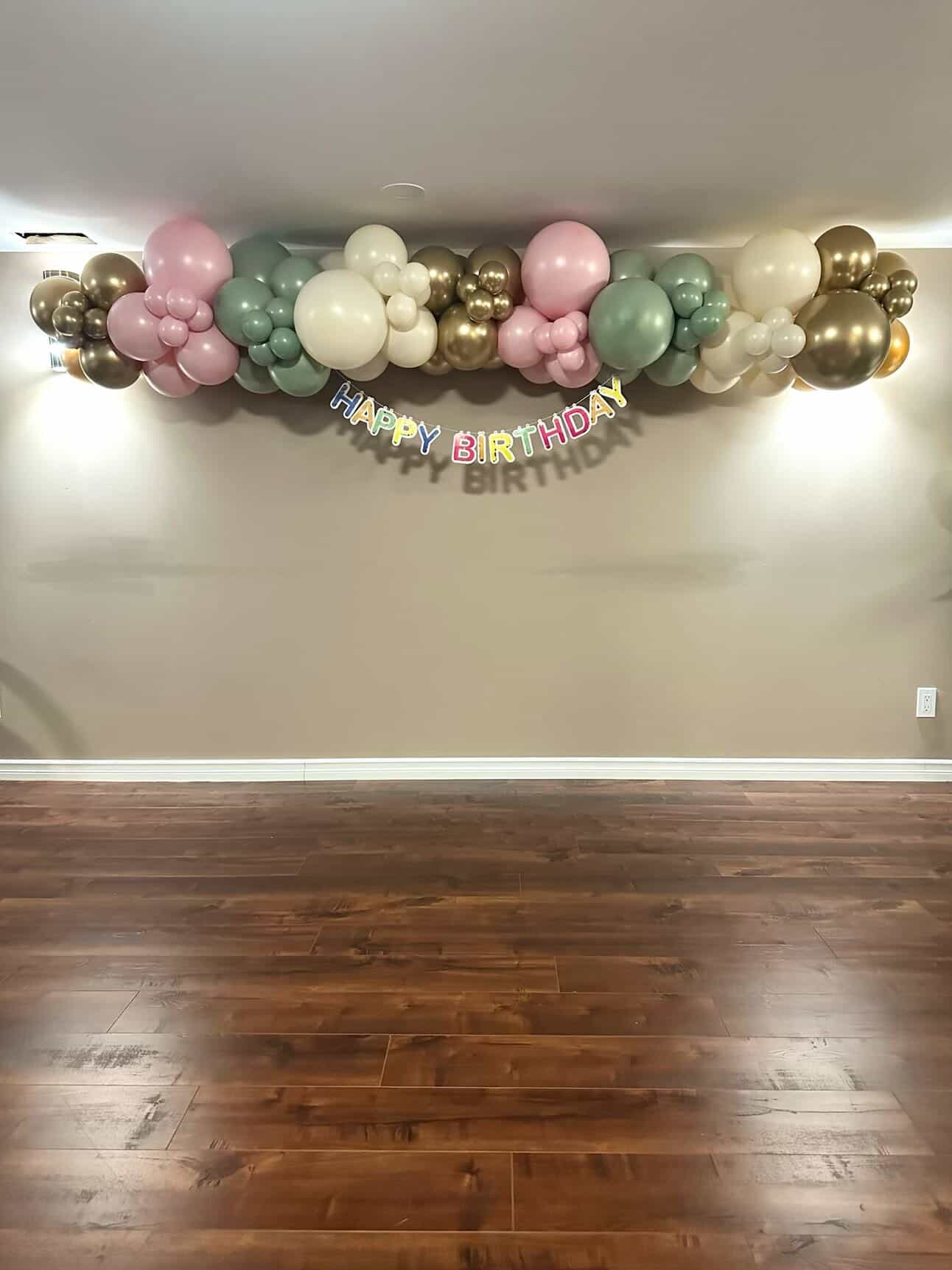 Grab & Go garland
